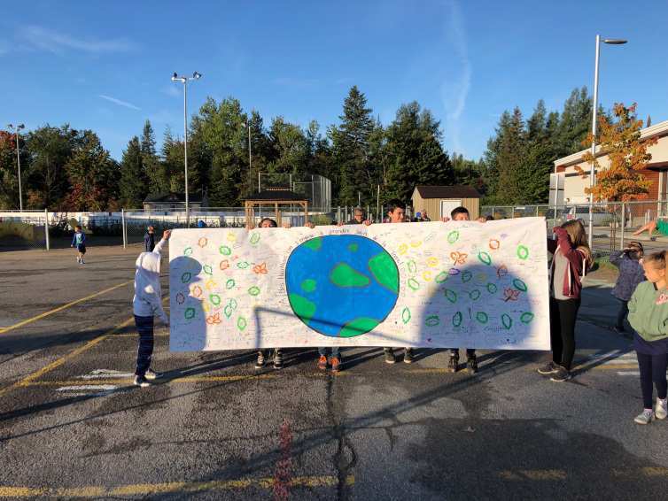 Un Conseil Des Eleves Implique Dans La Marche Pour Le Climat 1